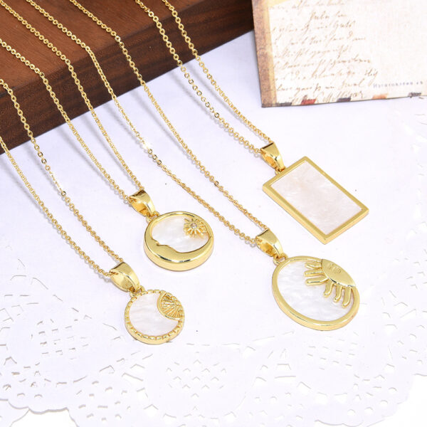 Shell Geometric Oval SUNFLOWER Star And Moon Pendant Necklace