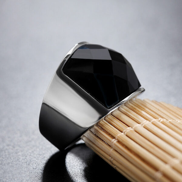 Black Gemstone Titanium Steel Casting Men Ring